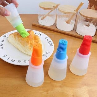 oil dispenser bottle with silicone brush